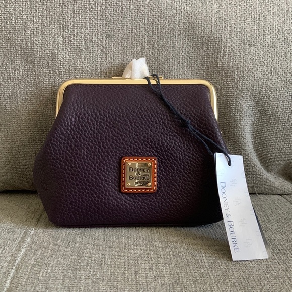 Dooney & Bourke Bags Bnwt Dooney Bourke Large Framed Kisslock Coin